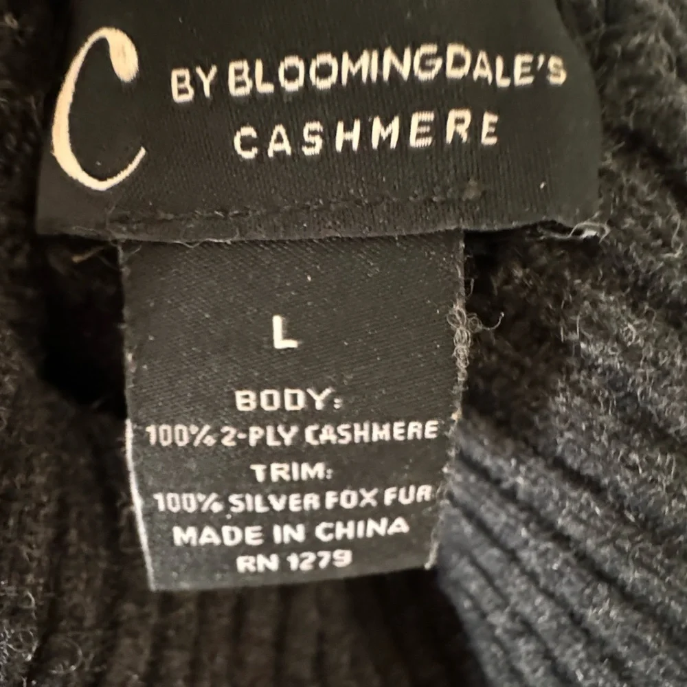 C By Bloomingdales Turtleneck Cashmere Sweater with Fox Fur Cuffs - Picture 6 of 11